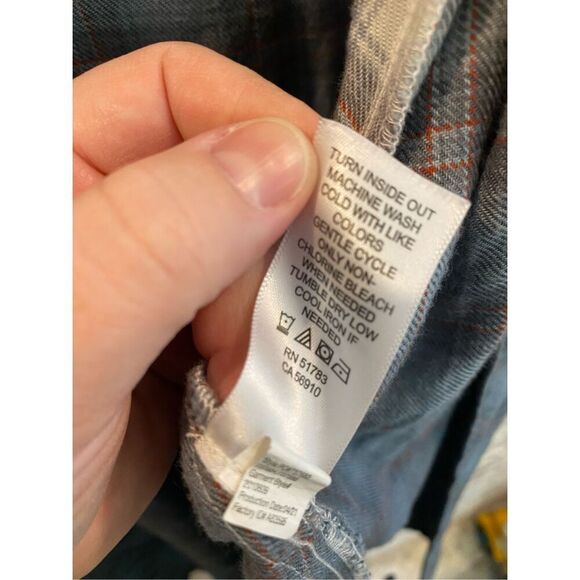 Maurices Plaid Shawl Wrap Komono Women’s Size Medium - Picture 7 of 10